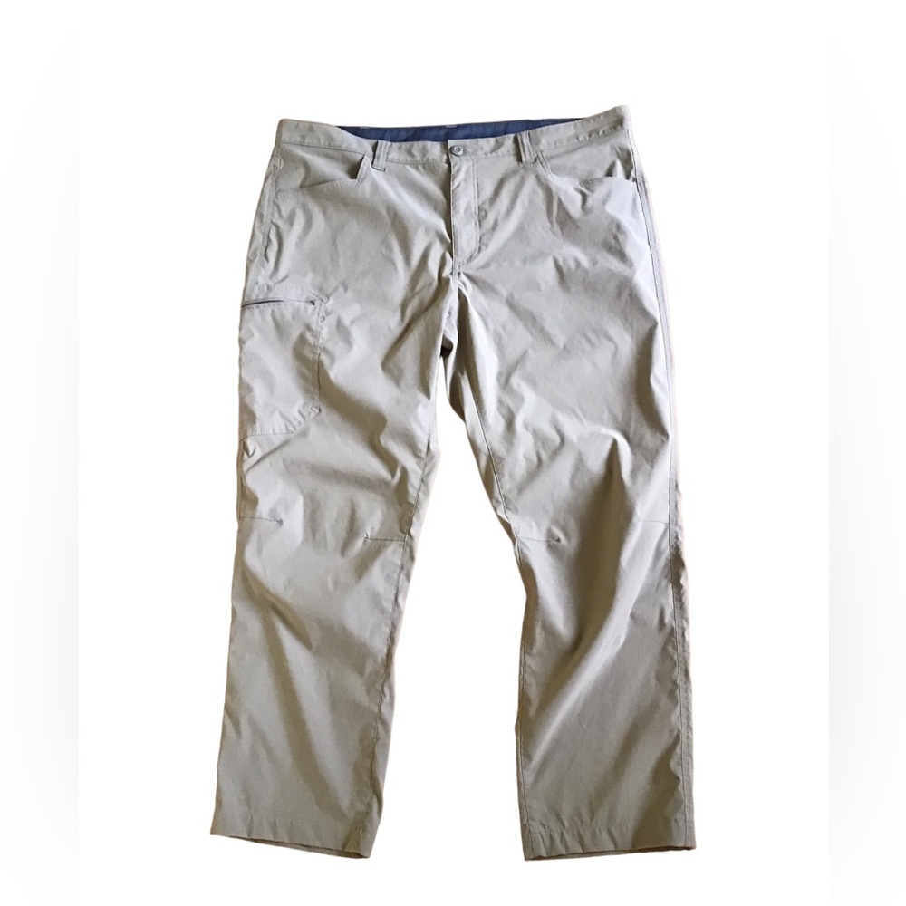 Eddie Bauer mens hiking pants. Size 40x30